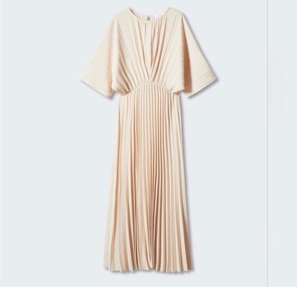 Mango Dresses & Skirts - MANGO pleated Cream Maxi Dress Size 4